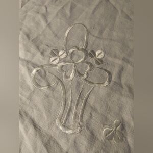 Vintage Small Linen Table Covering with Clover Basket Embroidered Embellishments